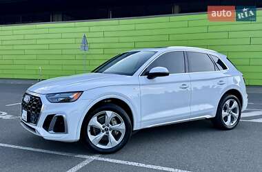 Внедорожник / Кроссовер Audi Q5 2023 в 