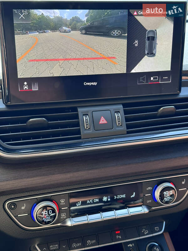 Внедорожник / Кроссовер Audi Q5 2021 в Киеве