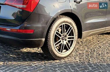 Внедорожник / Кроссовер Audi Q5 2011 в 