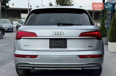 Внедорожник / Кроссовер Audi Q5 2021 в 