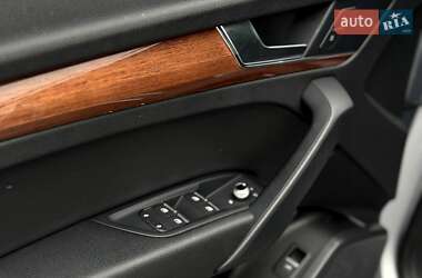 Внедорожник / Кроссовер Audi Q5 2021 в 