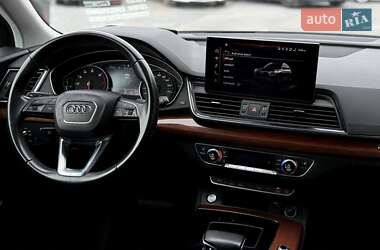 Внедорожник / Кроссовер Audi Q5 2021 в 
