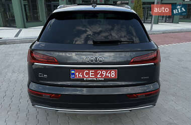 Внедорожник / Кроссовер Audi Q5 2021 в 