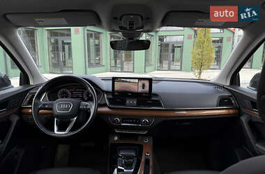Внедорожник / Кроссовер Audi Q5 2021 в 