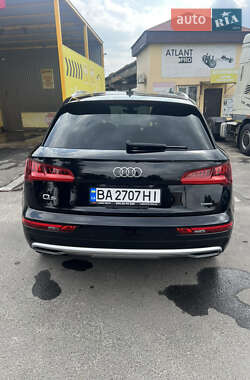 Внедорожник / Кроссовер Audi Q5 2020 в 