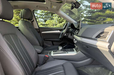 Внедорожник / Кроссовер Audi Q5 2022 в 