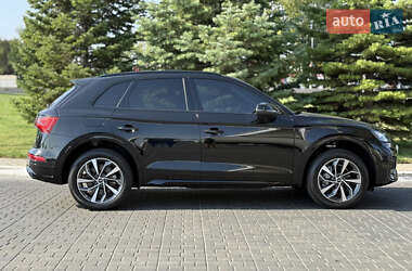 Внедорожник / Кроссовер Audi Q5 2022 в 