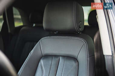 Внедорожник / Кроссовер Audi Q5 2021 в 
