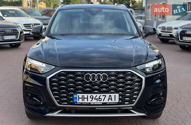 Внедорожник / Кроссовер Audi Q5 2021 в 