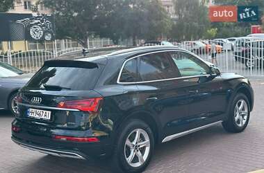 Внедорожник / Кроссовер Audi Q5 2021 в 