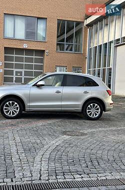 Внедорожник / Кроссовер Audi Q5 2016 в 