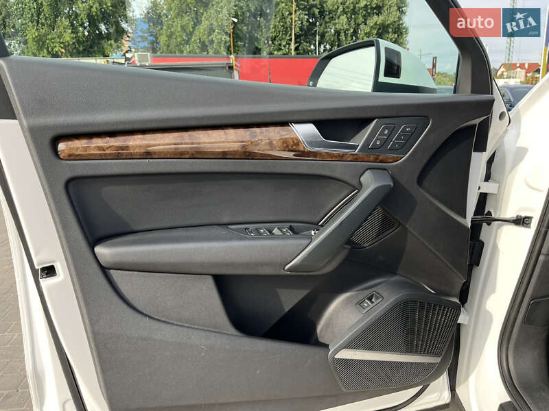 Внедорожник / Кроссовер Audi Q5 2017 в Львове фото 10 Внедорожник / Кроссовер Audi Q5 2017 в Львове