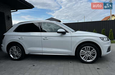 Внедорожник / Кроссовер Audi Q5 2019 в 