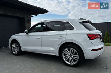 Внедорожник / Кроссовер Audi Q5 2019 в 