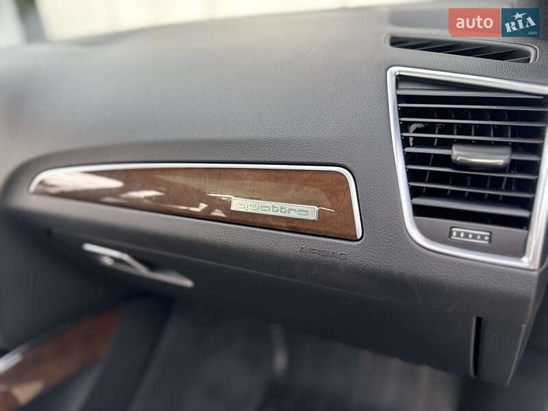 Внедорожник / Кроссовер Audi Q5 2015 в Киеве