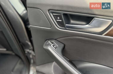 Внедорожник / Кроссовер Audi Q5 2015 в 