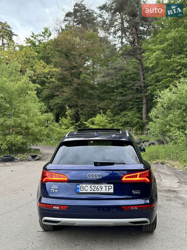 Внедорожник / Кроссовер Audi Q5 2017 в Львове