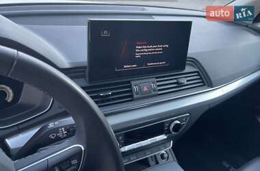 Внедорожник / Кроссовер Audi Q5 2021 в 