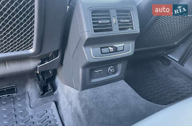 Внедорожник / Кроссовер Audi Q5 2021 в 