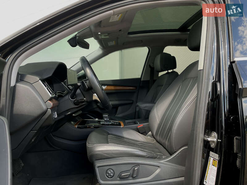 Внедорожник / Кроссовер Audi Q5 2020 в Киеве