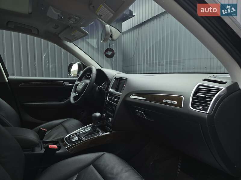 Внедорожник / Кроссовер Audi Q5 2014 в Луцке