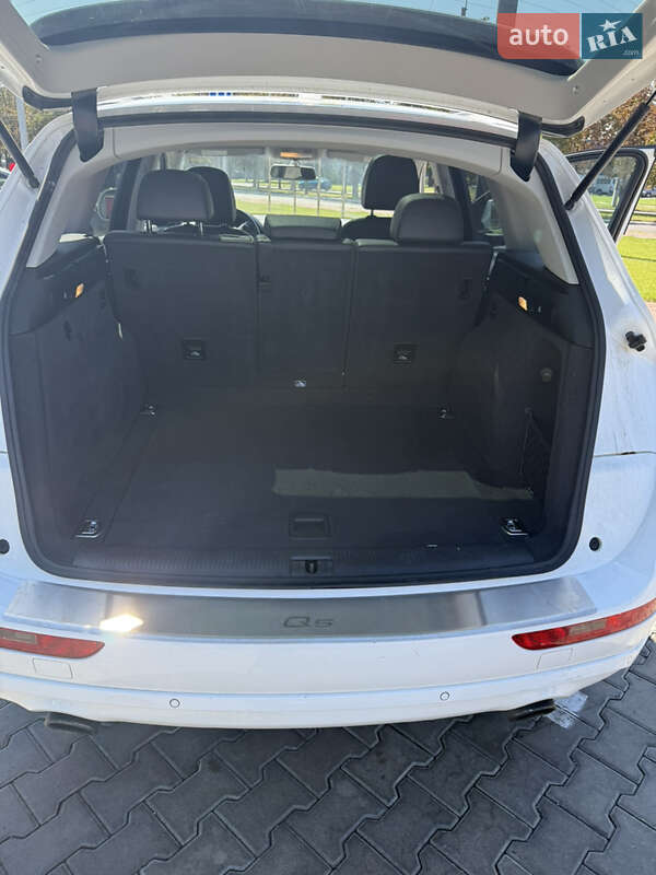 Внедорожник / Кроссовер Audi Q5 2016 в Кременчуге