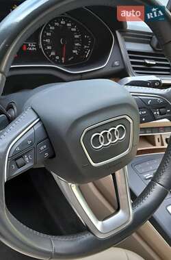 Внедорожник / Кроссовер Audi Q5 2019 в 