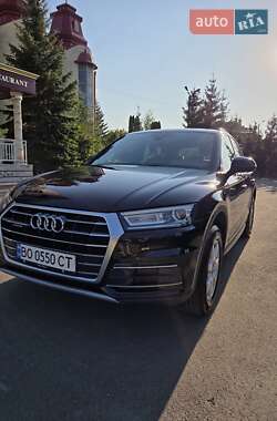 Внедорожник / Кроссовер Audi Q5 2017 в 