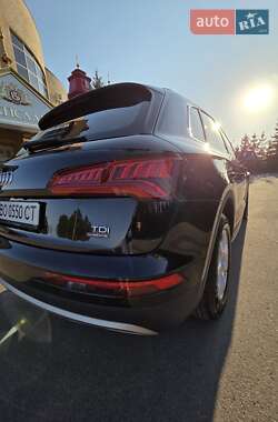 Внедорожник / Кроссовер Audi Q5 2017 в 