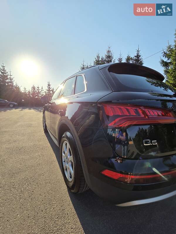 Позашляховик / Кросовер Audi Q5 2017 в Тернополі