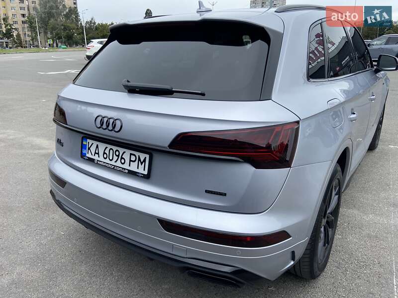 Внедорожник / Кроссовер Audi Q5 2022 в Киеве
