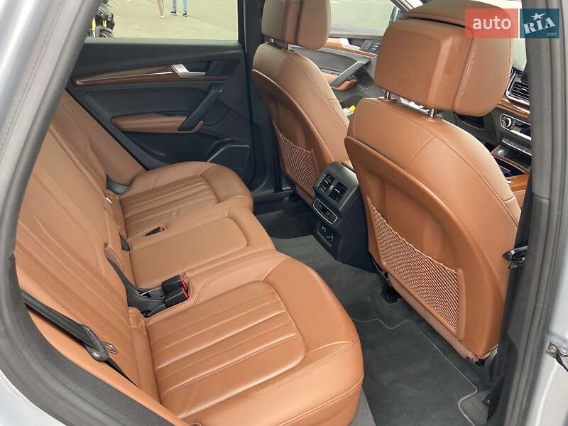 Внедорожник / Кроссовер Audi Q5 2022 в Киеве