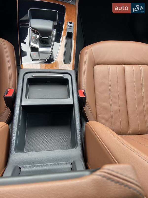 Внедорожник / Кроссовер Audi Q5 2022 в Киеве