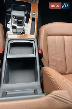 Внедорожник / Кроссовер Audi Q5 2022 в 