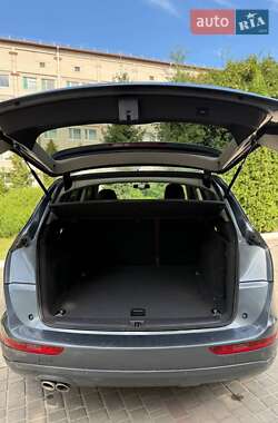 Позашляховик / Кросовер Audi Q5 2011 в 