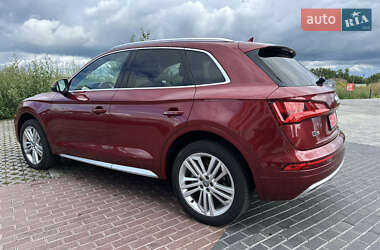 Внедорожник / Кроссовер Audi Q5 2018 в 