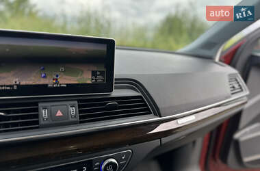 Внедорожник / Кроссовер Audi Q5 2018 в 