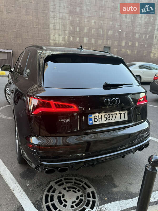 Внедорожник / Кроссовер Audi Q5 2017 в Одессе