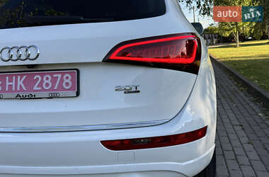 Внедорожник / Кроссовер Audi Q5 2015 в 