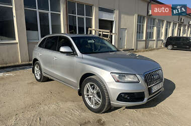 Внедорожник / Кроссовер Audi Q5 2012 в 