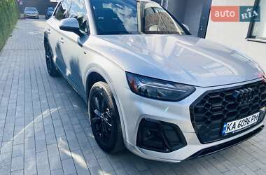 Внедорожник / Кроссовер Audi Q5 2022 в 