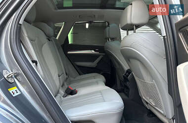 Внедорожник / Кроссовер Audi Q5 2017 в 
