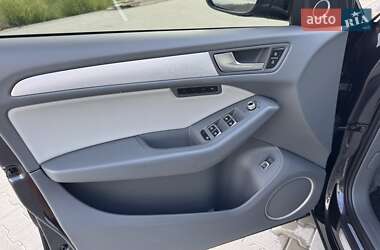 Внедорожник / Кроссовер Audi Q5 2016 в 