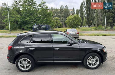 Внедорожник / Кроссовер Audi Q5 2016 в 