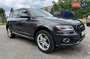 Внедорожник / Кроссовер Audi Q5 2016 в 