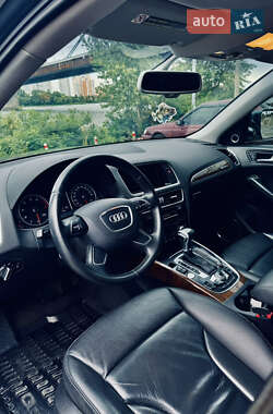 Внедорожник / Кроссовер Audi Q5 2016 в 