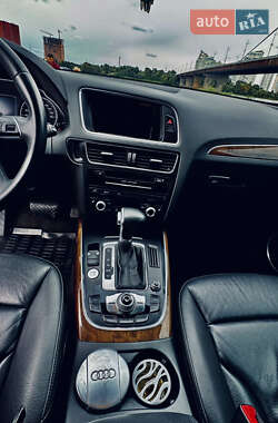 Внедорожник / Кроссовер Audi Q5 2016 в 