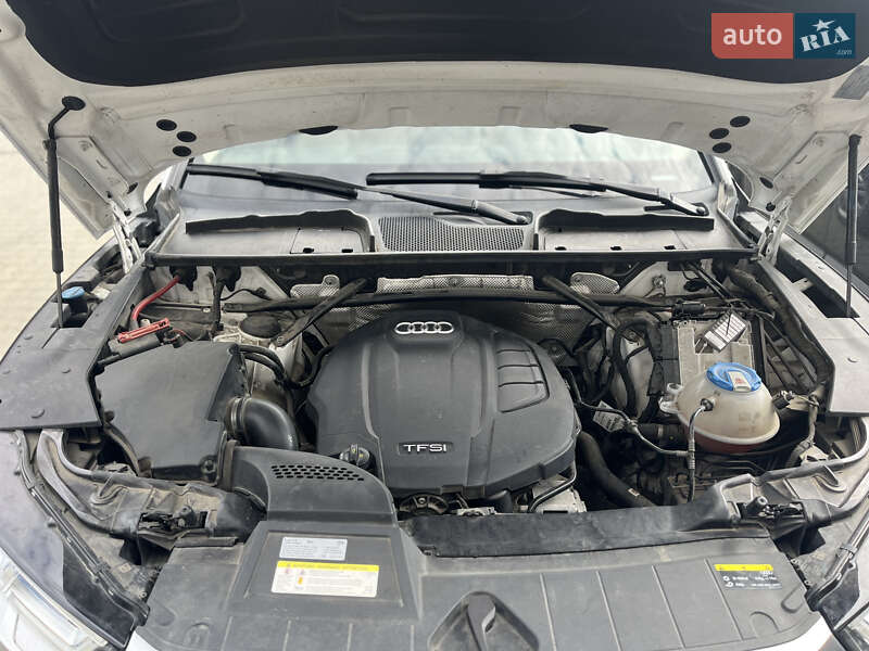 Внедорожник / Кроссовер Audi Q5 2017 в Львове