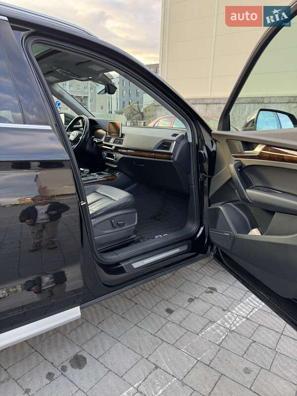 Внедорожник / Кроссовер Audi Q5 2016 в Львове