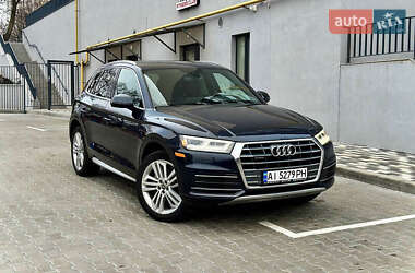 Внедорожник / Кроссовер Audi Q5 2018 в 